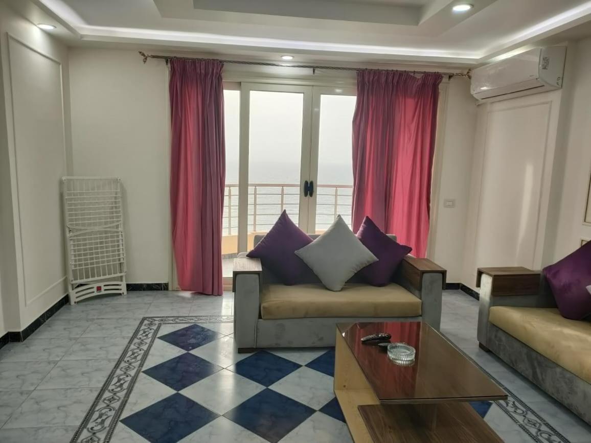 Zafero Families Only Apartment *